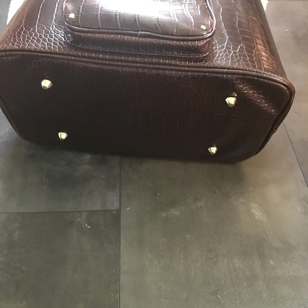 Small pet carrier